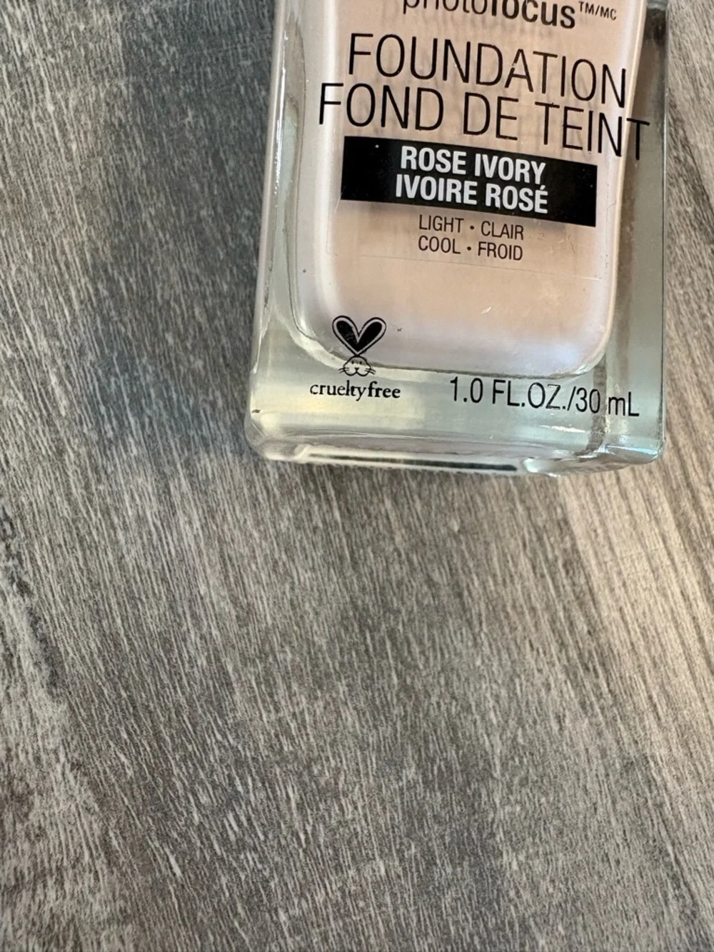 Two wet n wild Photo Focus Foundation - Rose Ivory (Light)